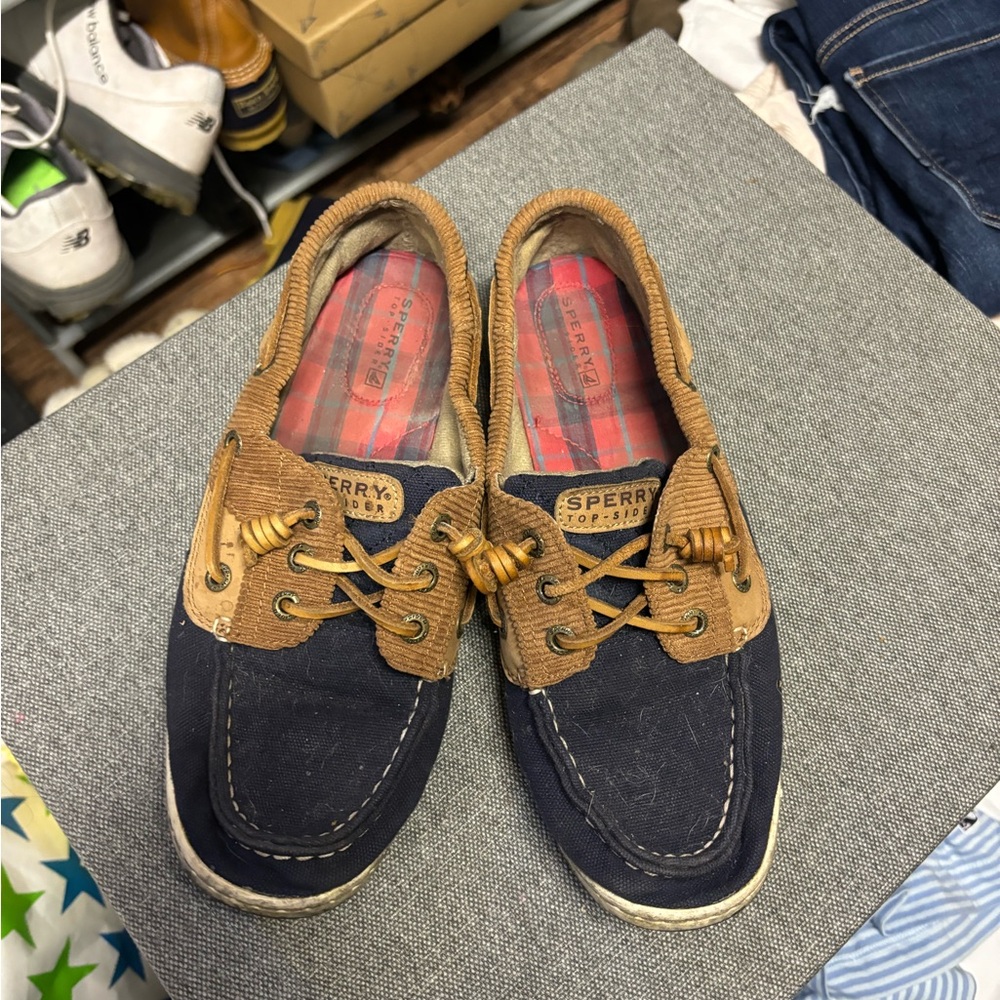 Sperry Women’s Navy and Tan Boat Shoes